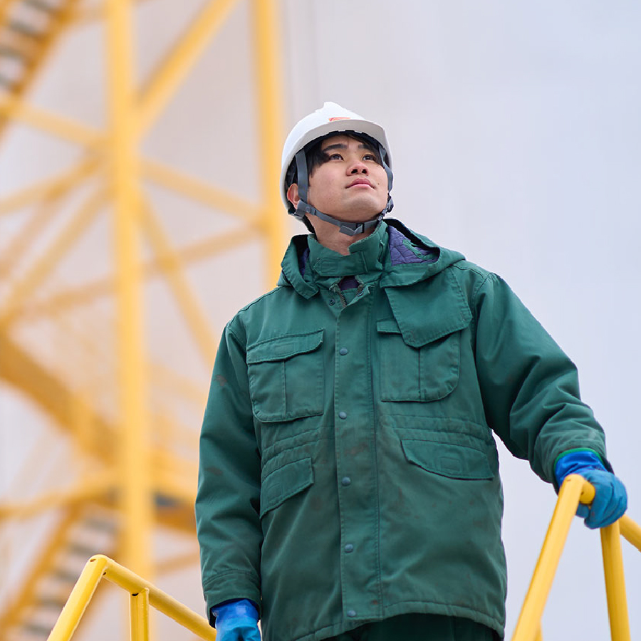 青森ガスターミナルのヒト