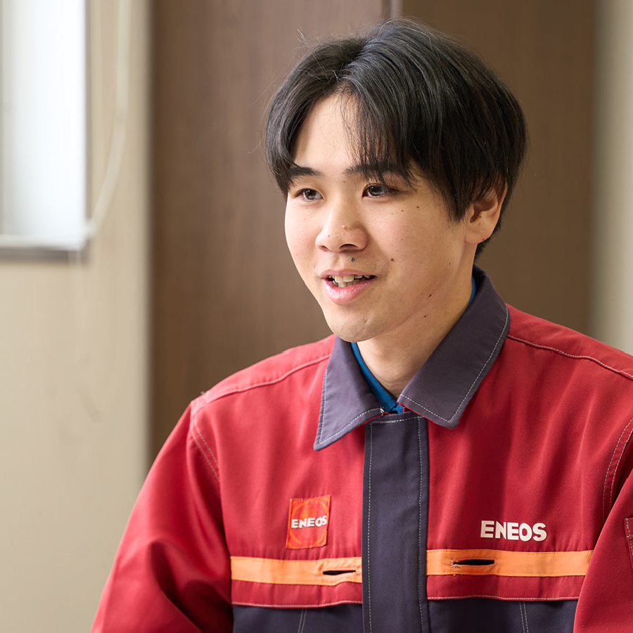 青森ガスターミナルのヒト