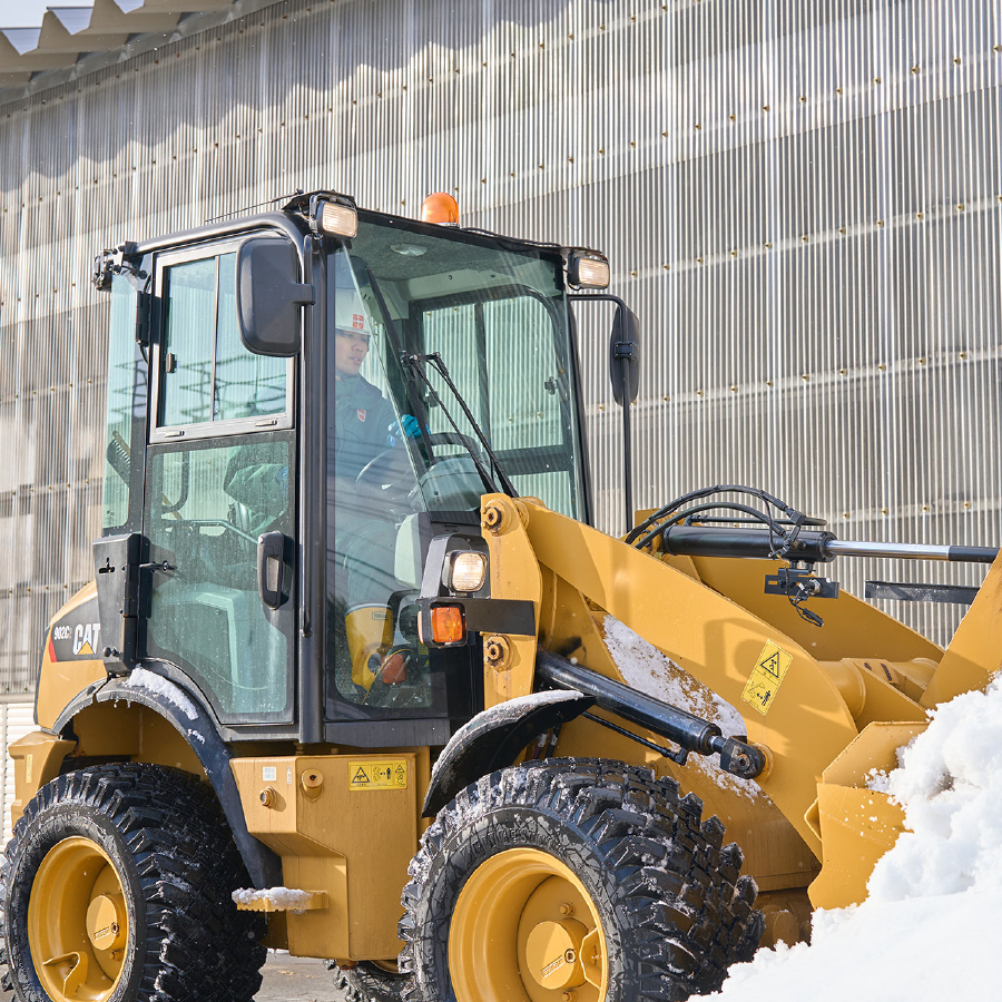 青森ガスターミナルのヒト