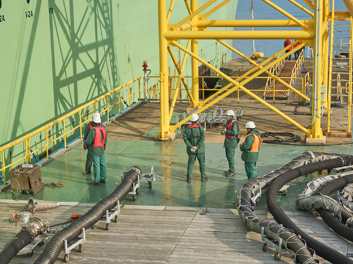 唐津ガスターミナルのヒト