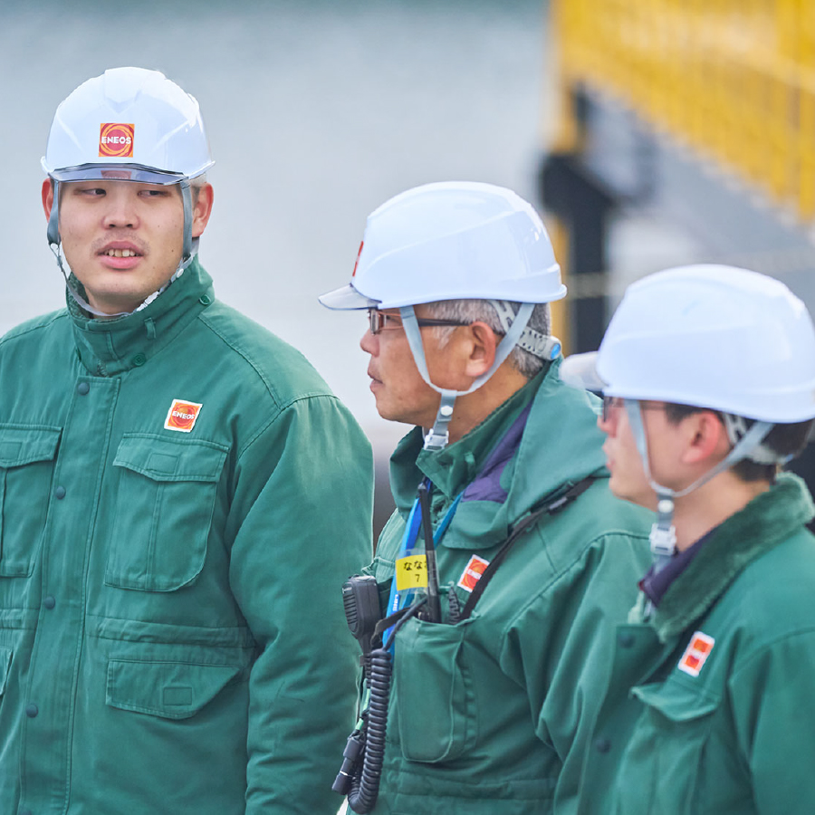 七尾ガスターミナルのヒト